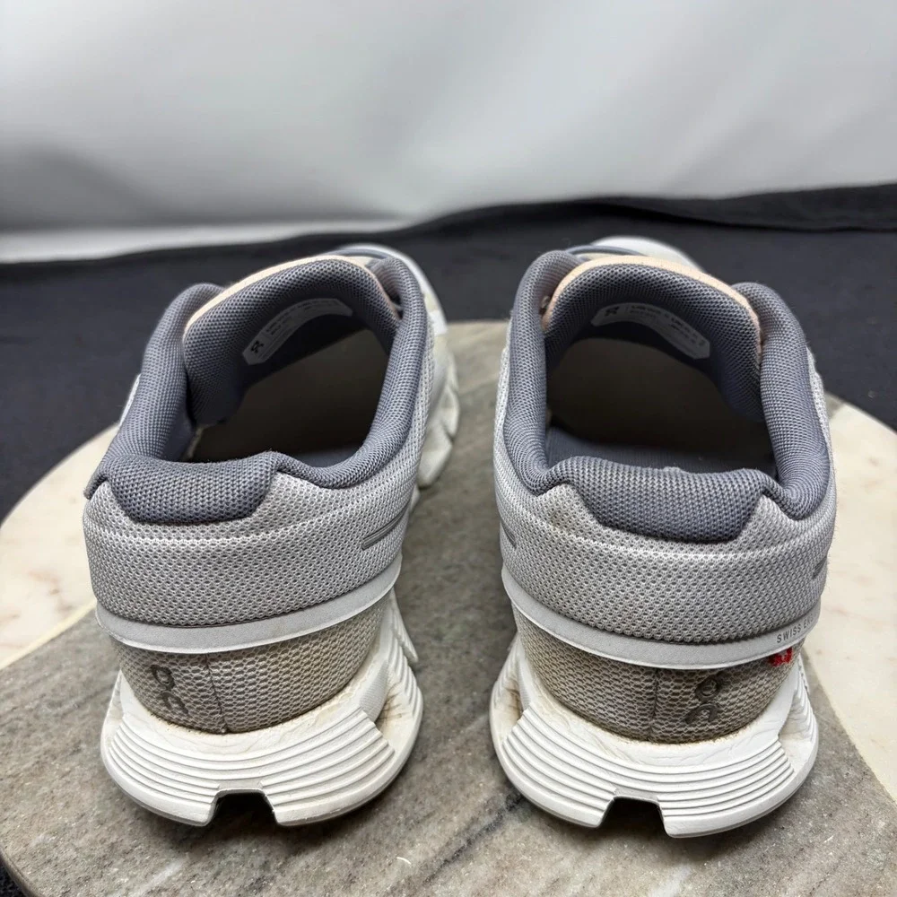 On Running Cloud 5 Push Glacier Undyed White Peach 69.98353 Womens Size 8.5